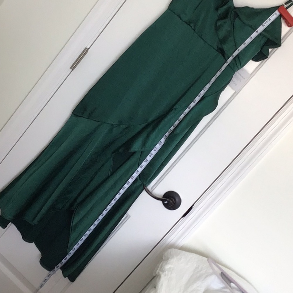Birdie Ruffle Detail Asymmetric Satin Dress
Petal & Pup - Picture 7 of 16